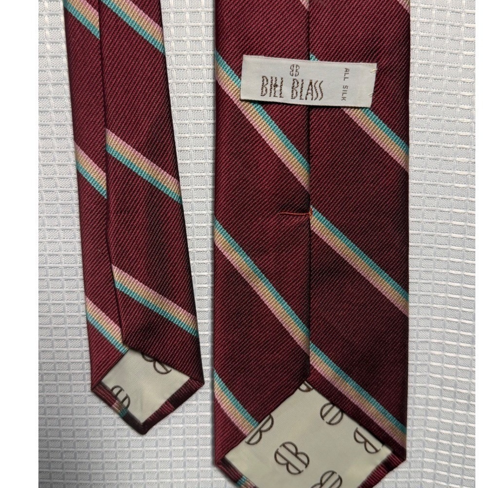 Bill Blass Necktie One Size Burgundy Striped Silk Classic Tie